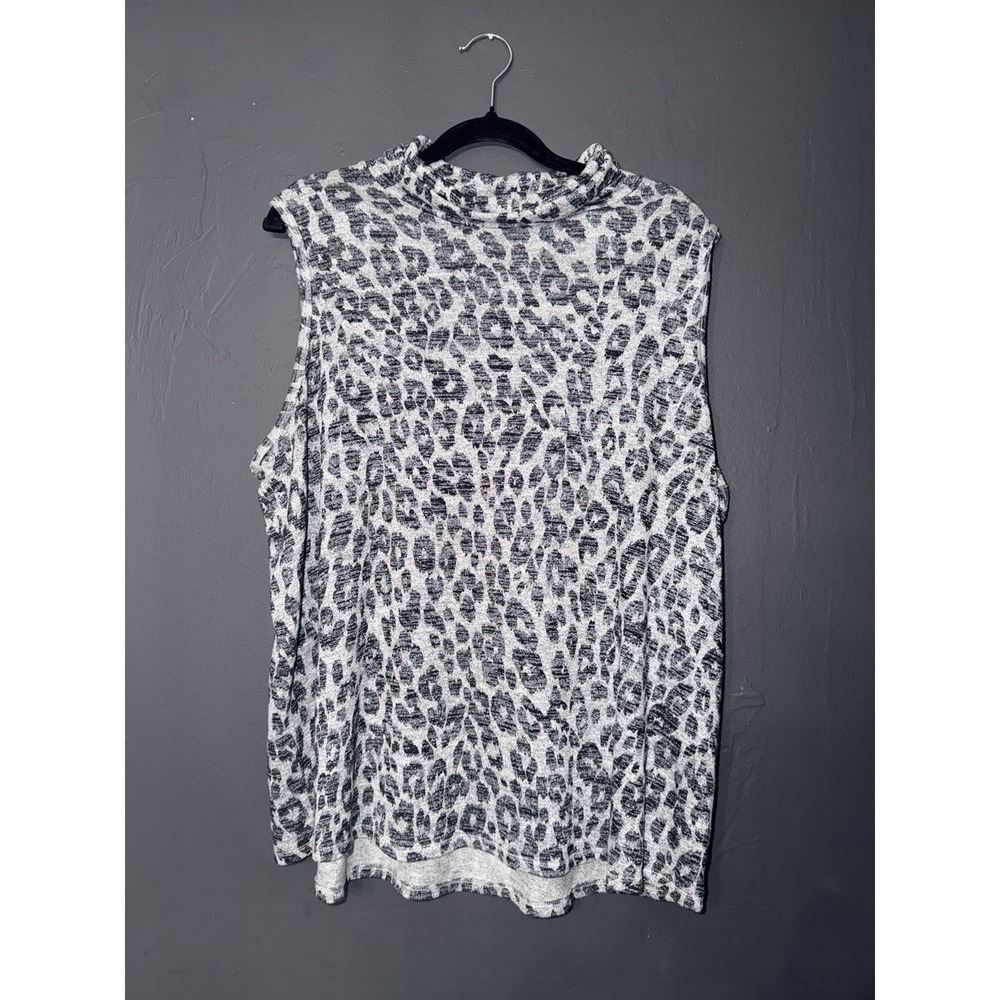 Chico's Sleeveless Top Leopard Size 4 Gray Animal Print Mock Neck Knit Plus